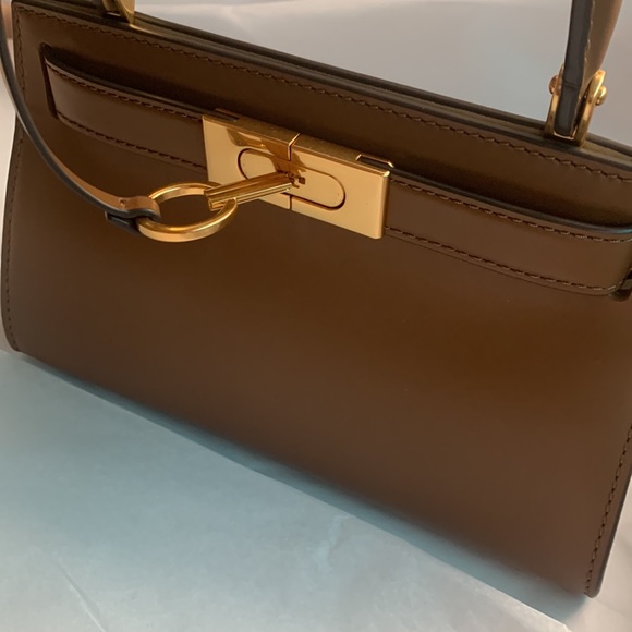 Sold💝💝Authentic Tory Burch Lee Radziwill Petite Bag🤎 - Picture 10 of 16